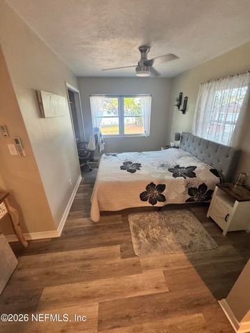 113 STOCK Avenue, Interlachen, FL 32148