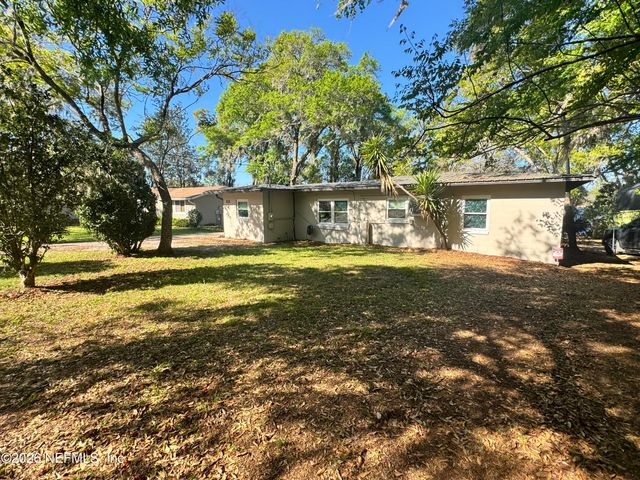 113 STOCK Avenue, Interlachen, FL 32148