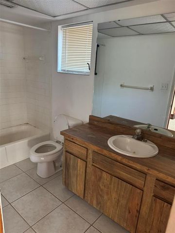 7027 HAWKINS ROAD, Sarasota, FL 34241