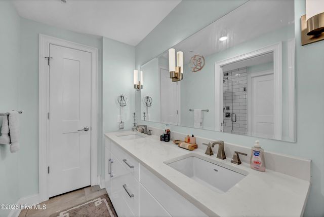 240 N Water Street Apt 1255, Wilmington, NC 28401