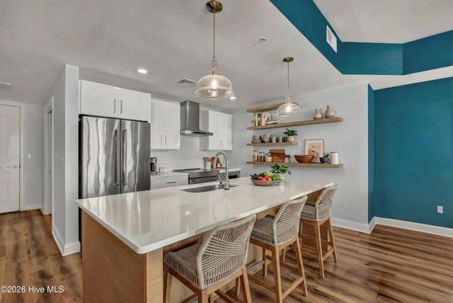 240 N Water Street Apt 1255, Wilmington, NC 28401