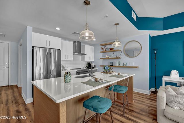 240 N Water Street Apt 1255, Wilmington, NC 28401