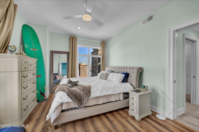 240 N Water Street Apt 1255, Wilmington, NC 28401