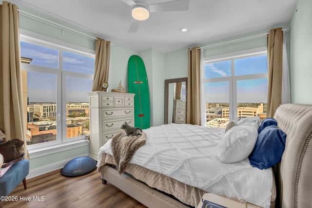 240 N Water Street Apt 1255, Wilmington, NC 28401