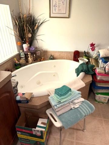 20 Madrid Lane, Port St. Lucie, FL 34952