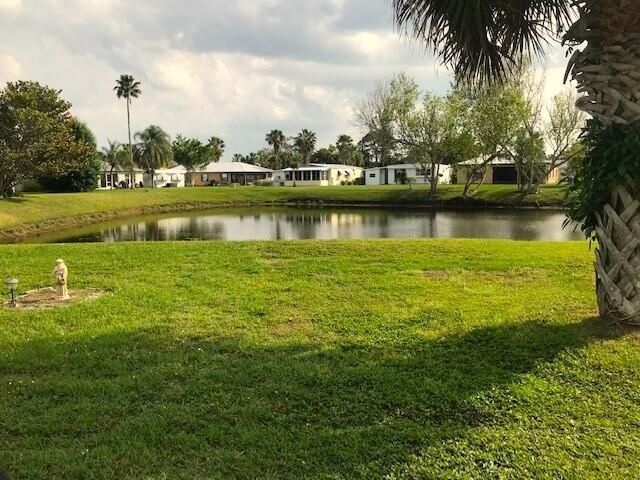 20 Madrid Lane, Port St. Lucie, FL 34952