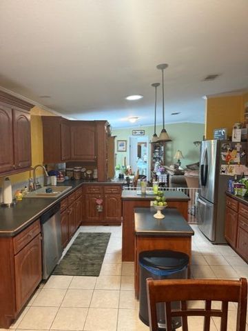 20 Madrid Lane, Port St. Lucie, FL 34952