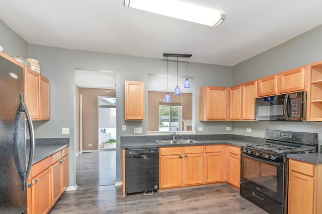 1525 Peachtree Lane 2, Lockport, IL 60441