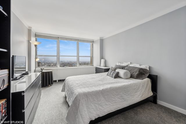 655 W IRVING PARK Road 5413, Chicago, IL 60613