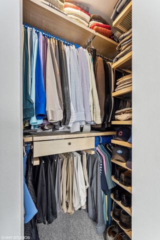 655 W IRVING PARK Road 5413, Chicago, IL 60613