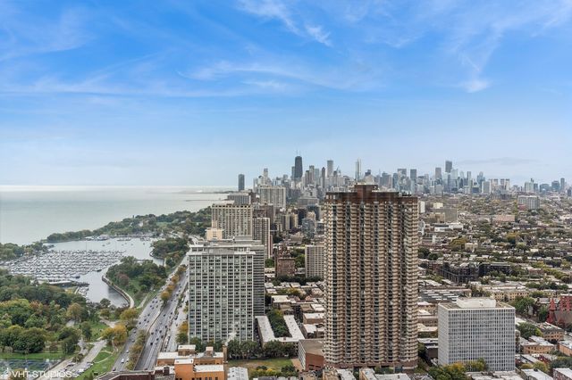 655 W IRVING PARK Road 5413, Chicago, IL 60613