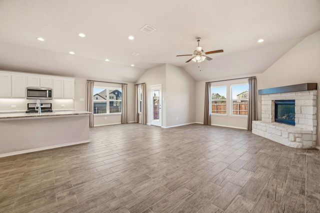 1840 Abelia Lane, Weatherford, TX 76086