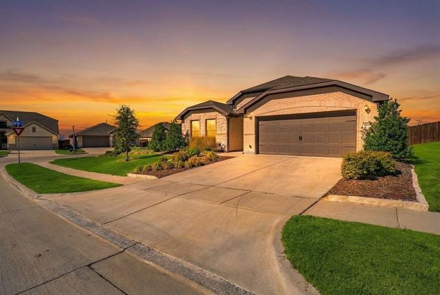 1840 Abelia Lane, Weatherford, TX 76086