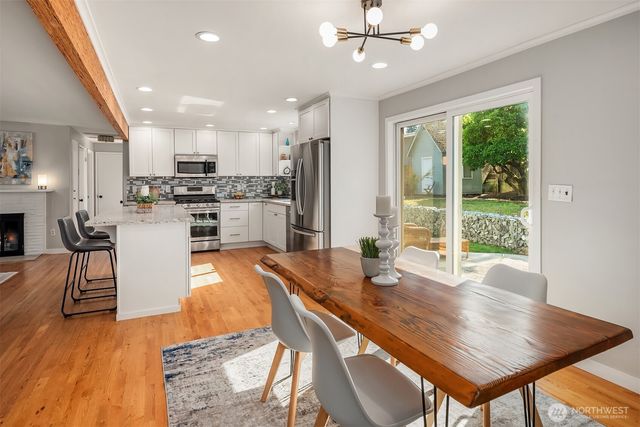 21516 52nd Avenue W, Mountlake Terrace, WA 98043