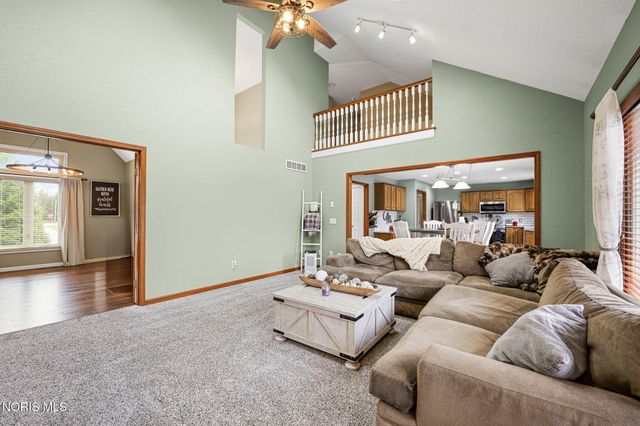 7548 Red Pines Drive, Sylvania, OH 43560