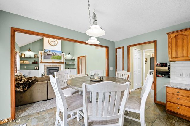 7548 Red Pines Drive, Sylvania, OH 43560