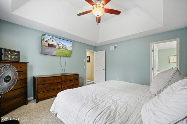 7548 Red Pines Drive, Sylvania, OH 43560