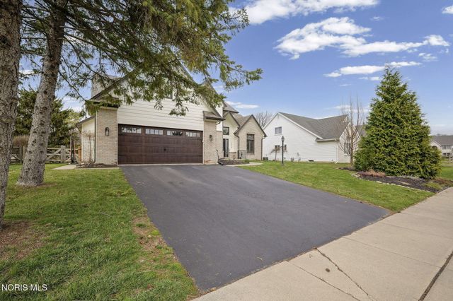 7548 Red Pines Drive, Sylvania, OH 43560