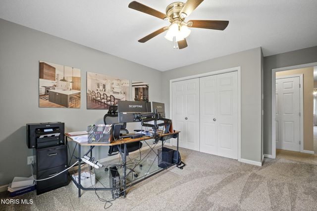 7548 Red Pines Drive, Sylvania, OH 43560