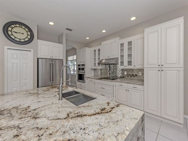 6511 WESTWARD PLACE, Bradenton, FL 34201