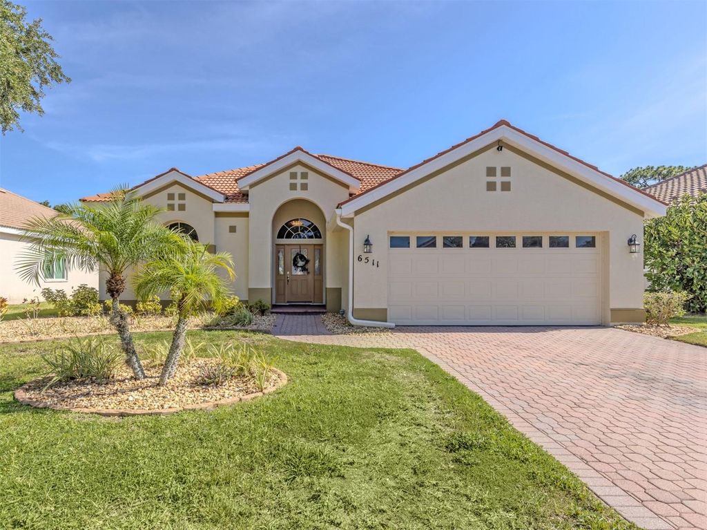 6511 WESTWARD PLACE, Bradenton, FL 34201