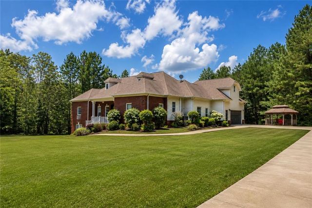 166 Freedom Lane, Commerce, GA 30530
