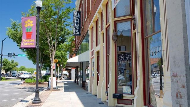166 Freedom Lane, Commerce, GA 30530