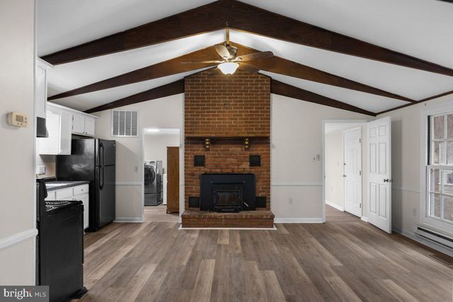 111 GENESEE TRL, Winchester, VA 22602