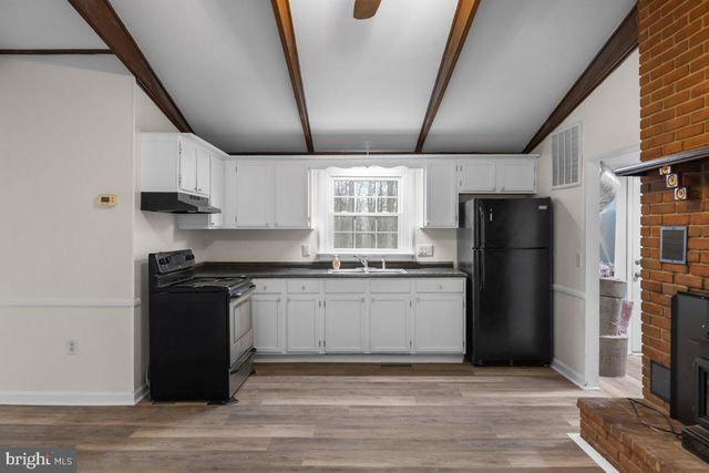 111 GENESEE TRL, Winchester, VA 22602