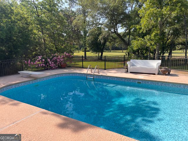 1473 N River Oaks Drive, Blackshear, GA 31516