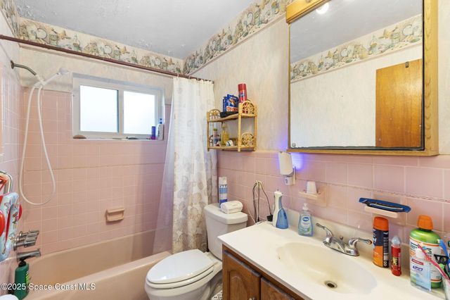 1132 Pine Tree Drive, Satellite Beach, FL 32937