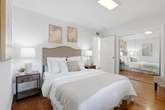 16 Clarence Court, East Palo Alto, CA 94303
