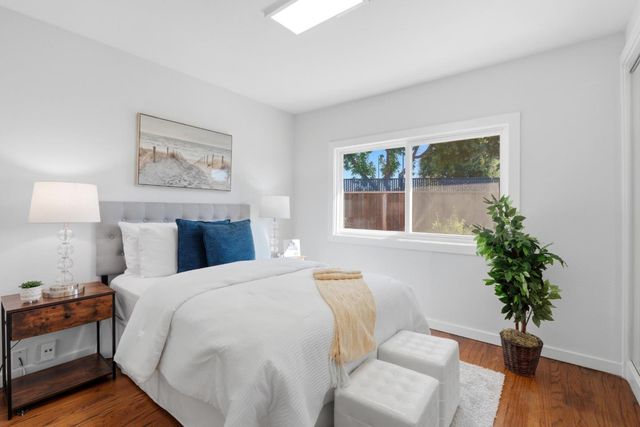 16 Clarence Court, East Palo Alto, CA 94303
