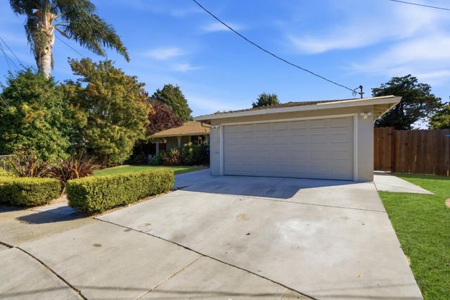 16 Clarence Court, East Palo Alto, CA 94303