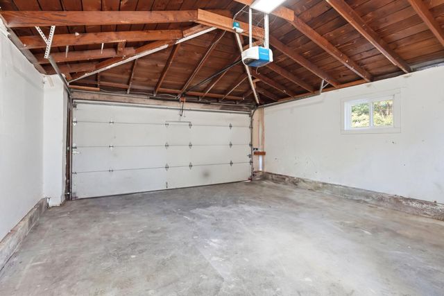 16 Clarence Court, East Palo Alto, CA 94303