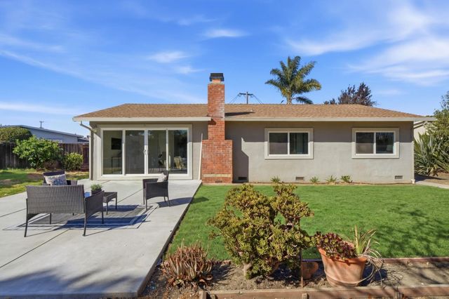 16 Clarence Court, East Palo Alto, CA 94303