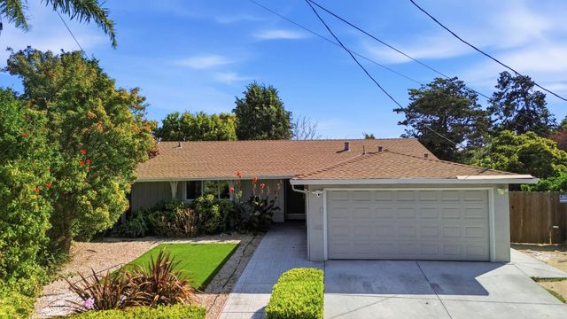 16 Clarence Court, East Palo Alto, CA 94303