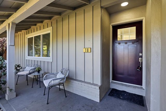 16 Clarence Court, East Palo Alto, CA 94303