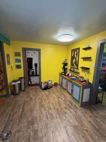130 Idaho Ave, Pueblo, CO 81004