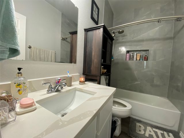 2214 Gordon Street, Greenville, TX 75401