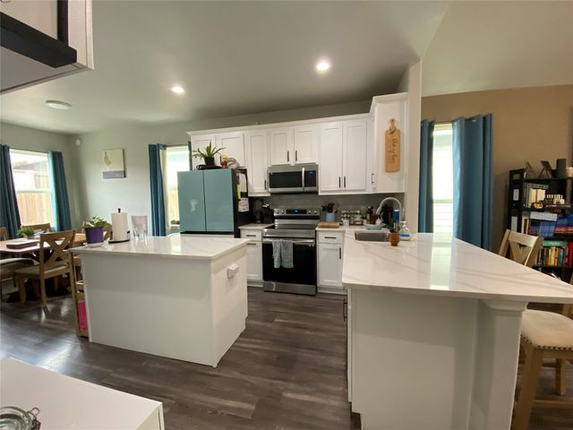 2214 Gordon Street, Greenville, TX 75401