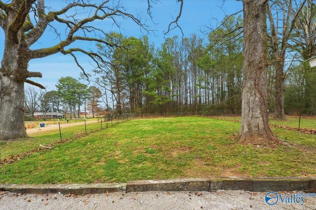 2054 Old Huntsville Highway, Arab, AL 35016