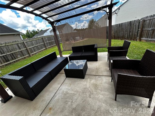 7803 Paper Birch Drive, Charlotte, NC 28215