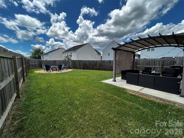 7803 Paper Birch Drive, Charlotte, NC 28215