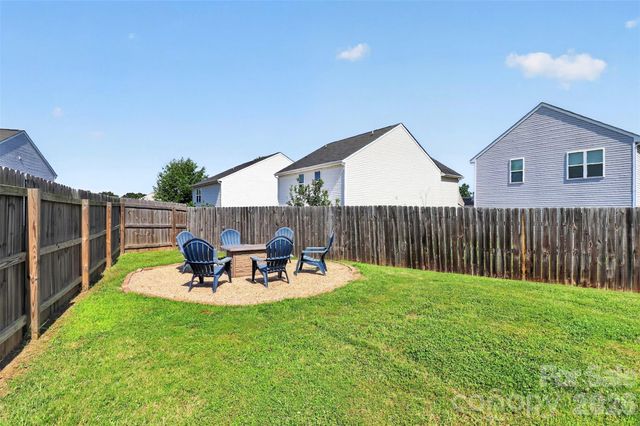 7803 Paper Birch Drive, Charlotte, NC 28215