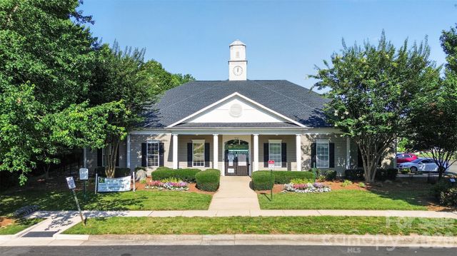 7803 Paper Birch Drive, Charlotte, NC 28215