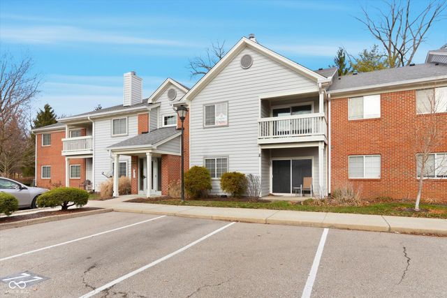 8232 Glenwillow Lane UNIT 207, Indianapolis, IN 46278