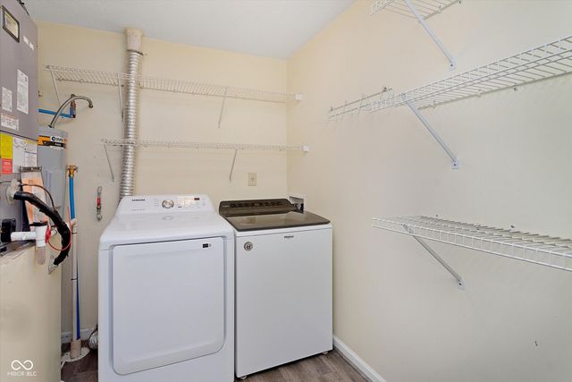 8232 Glenwillow Lane UNIT 207, Indianapolis, IN 46278