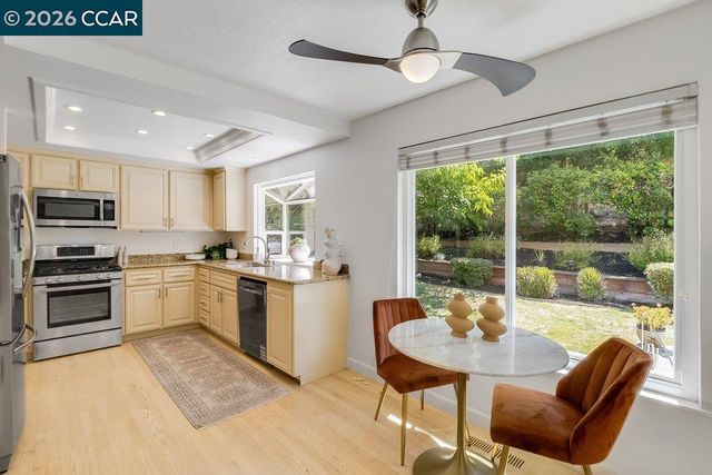 5633 Mount Hood Ct, Martinez, CA 94553