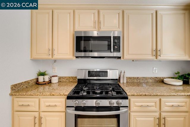 5633 Mount Hood Ct, Martinez, CA 94553